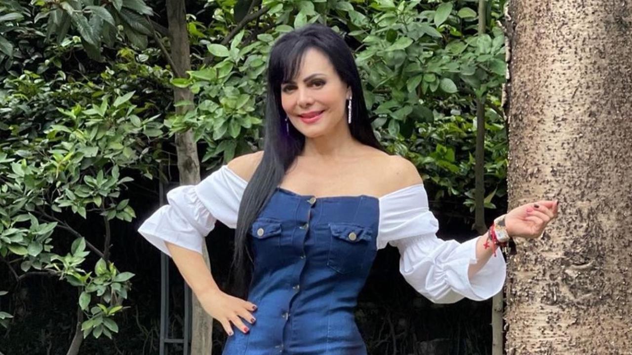 Maribel Guardia demuestra que las minifaldas también se pueden usar después de los 60