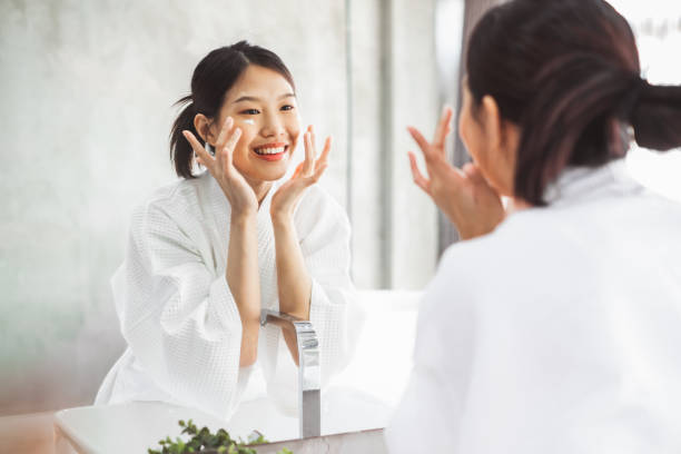 Những thói quen này còn độc hơn cả tia UV, hủy hoại nhan sắc của bạn nhanh chóng!