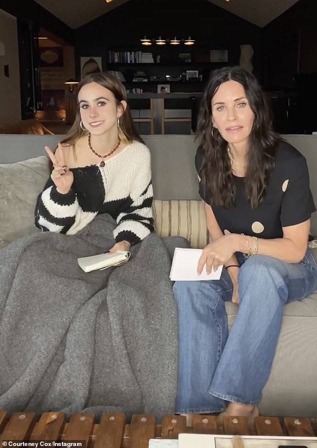 Courtney Cox Reveals Experience Filming “Friends” Birth Scenes Amidst 7 Miscarriages