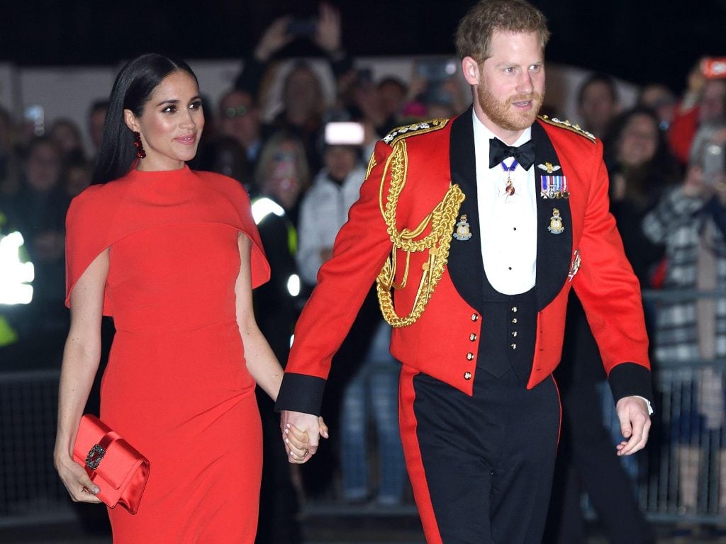 10 Meghan Markle Revenge Dresses That Made a Statement Without Saying a Word