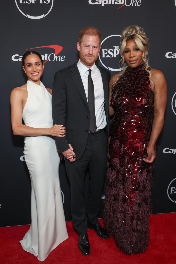 10 Meghan Markle Revenge Dresses That Made a Statement Without Saying a Word