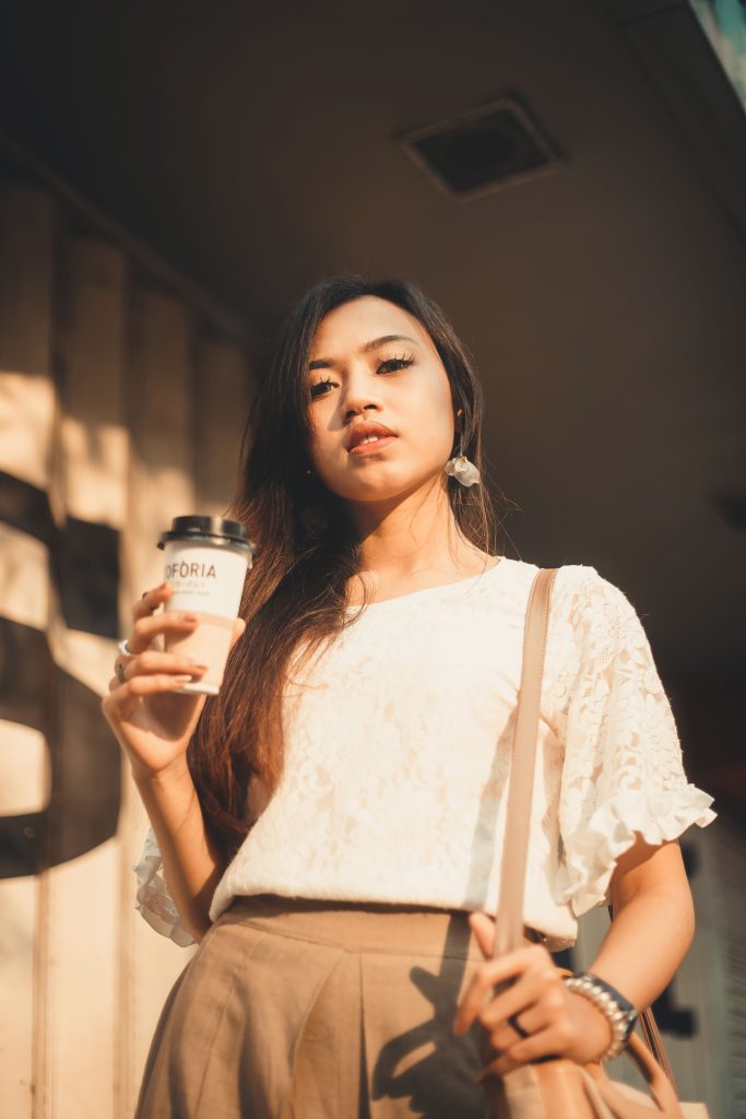 Wanita Percaya Diri Pantang Lakukan 9 Hal Ini Demi Pria!